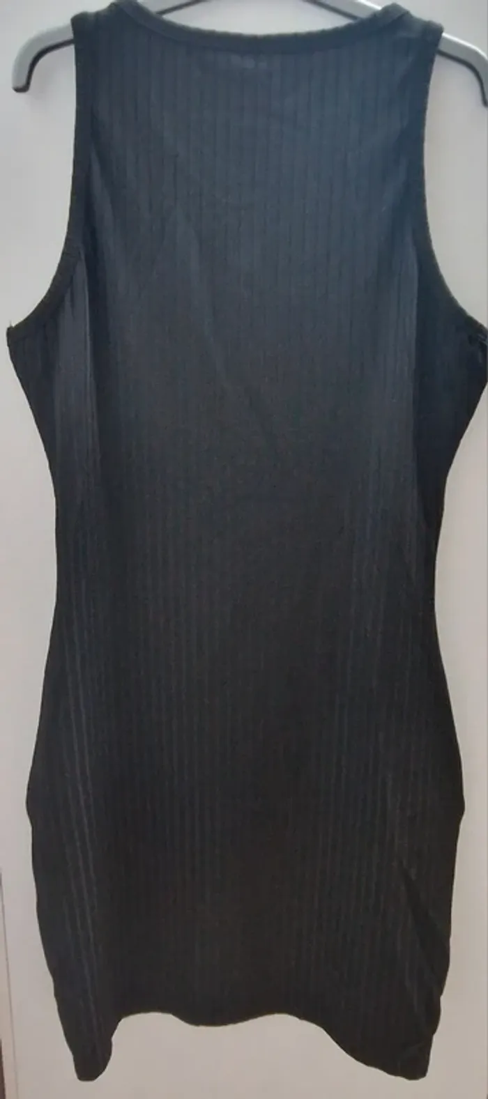 Robe femmes (M) - photo numéro 2