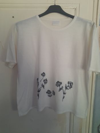 Pull blanc brodé, taille M/L