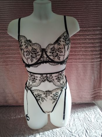 Ensemble complet porte-jarretelles