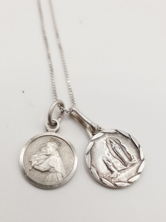Collana vintage argento 925 e 800 ciondoli medagliette religiose Vergine Miracolosa e sant'antonio con Gesù - photo numéro 2