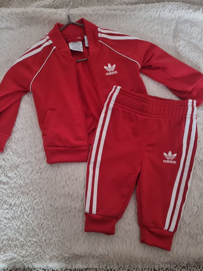 Ensemble adidas tenue