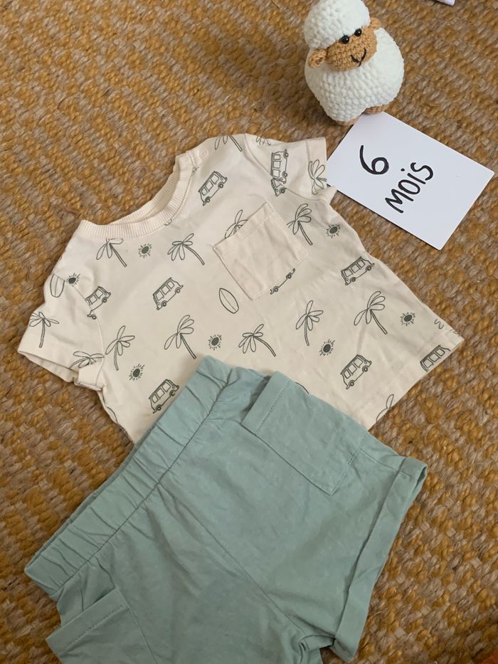 Ensemble Kiabi short et T-shirt 6 mois