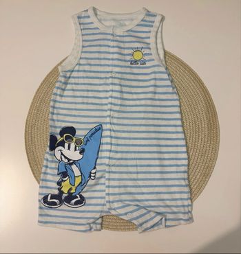 Grenouillère taille 12 mois de la marque Disney