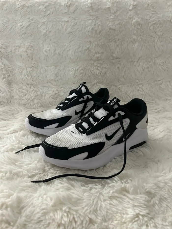 Baskets Nike Air Max p37,5