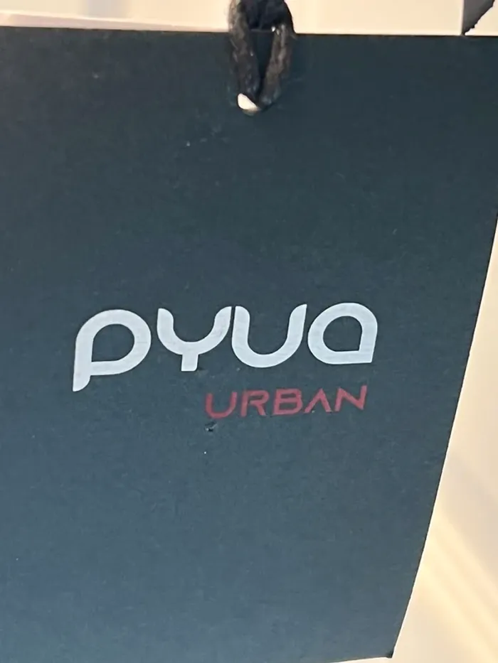 Doudoune réversible PYUA Taille Xs neuve - photo numéro 7