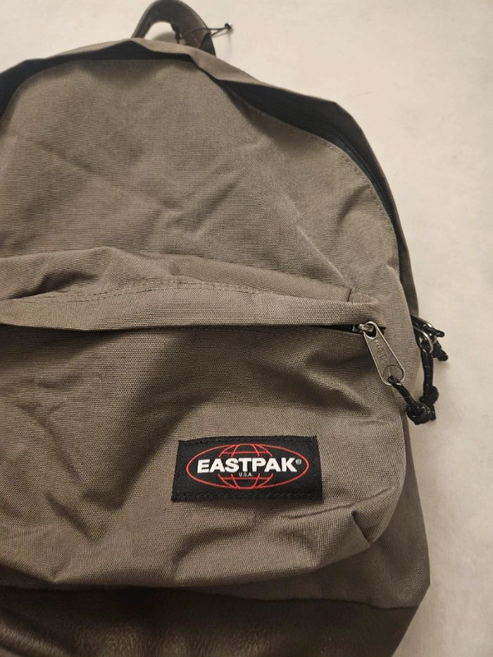 Sac à dos Eastpak Wyoming - kaki & cuir (neuf) - photo numéro 2
