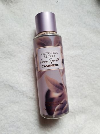 Brume corporelle parfumée Victoria's Secret Love Spell Cashmere 💜