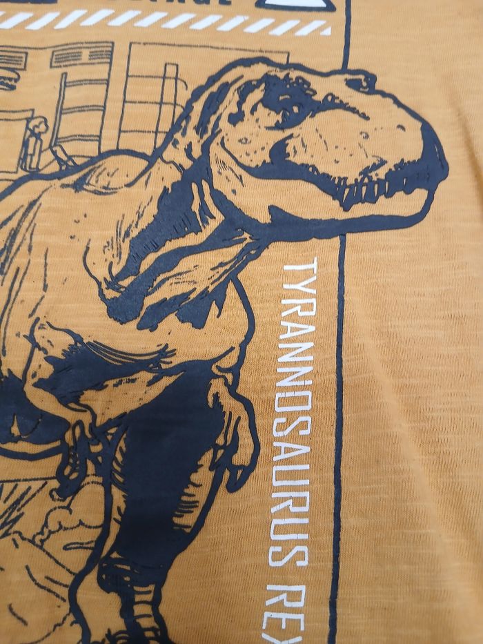 T shirt manches longues jurrasic world 10 ans - photo numéro 5