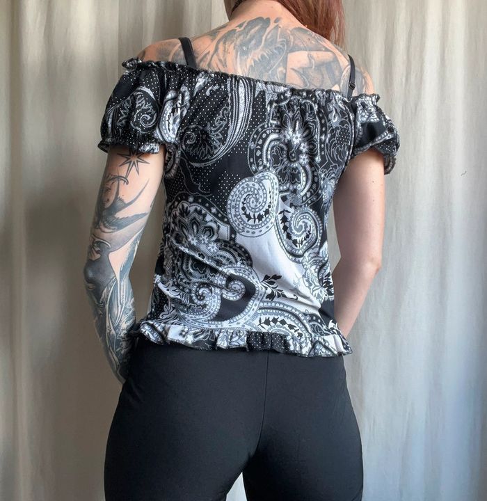 Top vintage à lacets y2k Dark Coquette Goth off shoulders - Taille M/L - photo numéro 3
