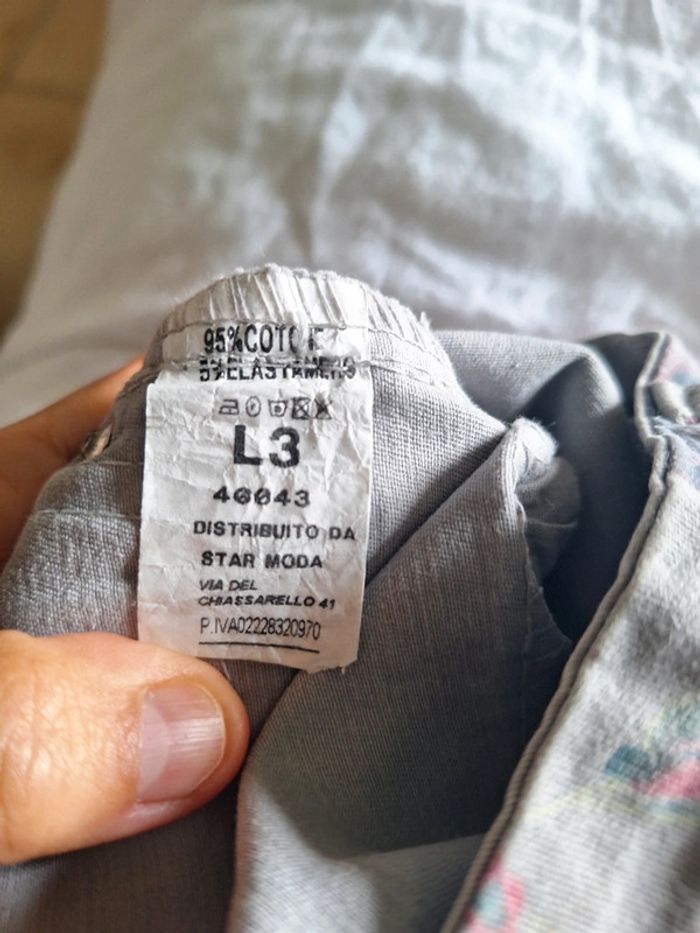 Joli pantalon fleuri - photo numéro 9