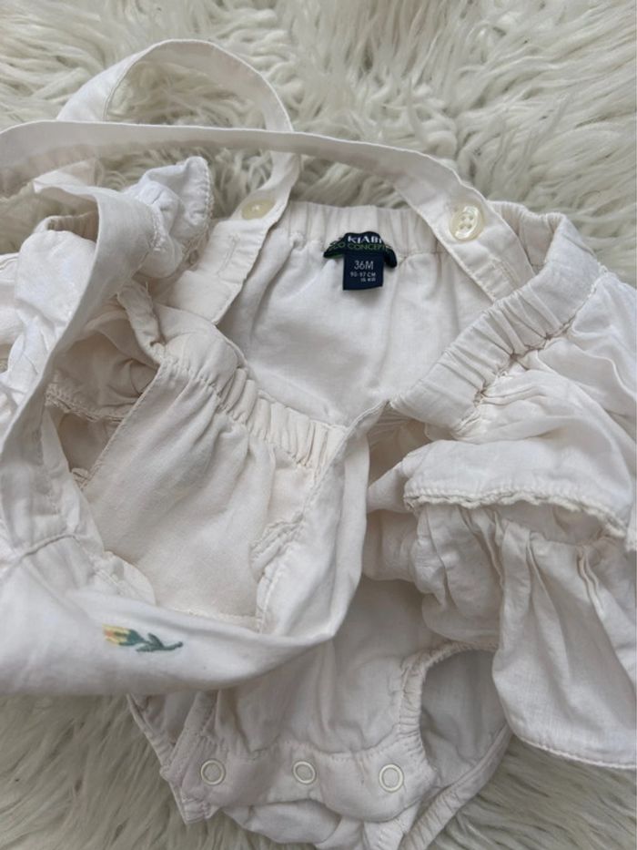 Fille 👧🏻 Barboteuse a fleurs kiabi taille 3 ans - photo numéro 7