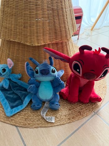 Lot de 3 peluches Stitch Disney