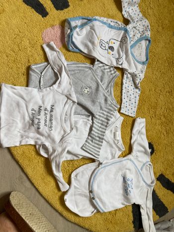 Lot 5 bodys manches longues