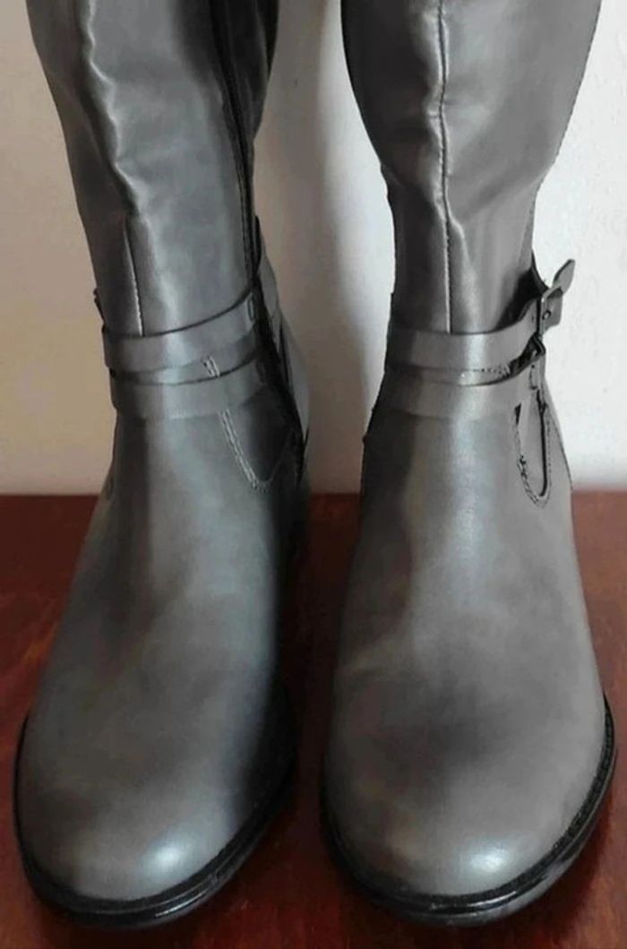 Bottes femme neuve - photo numéro 6