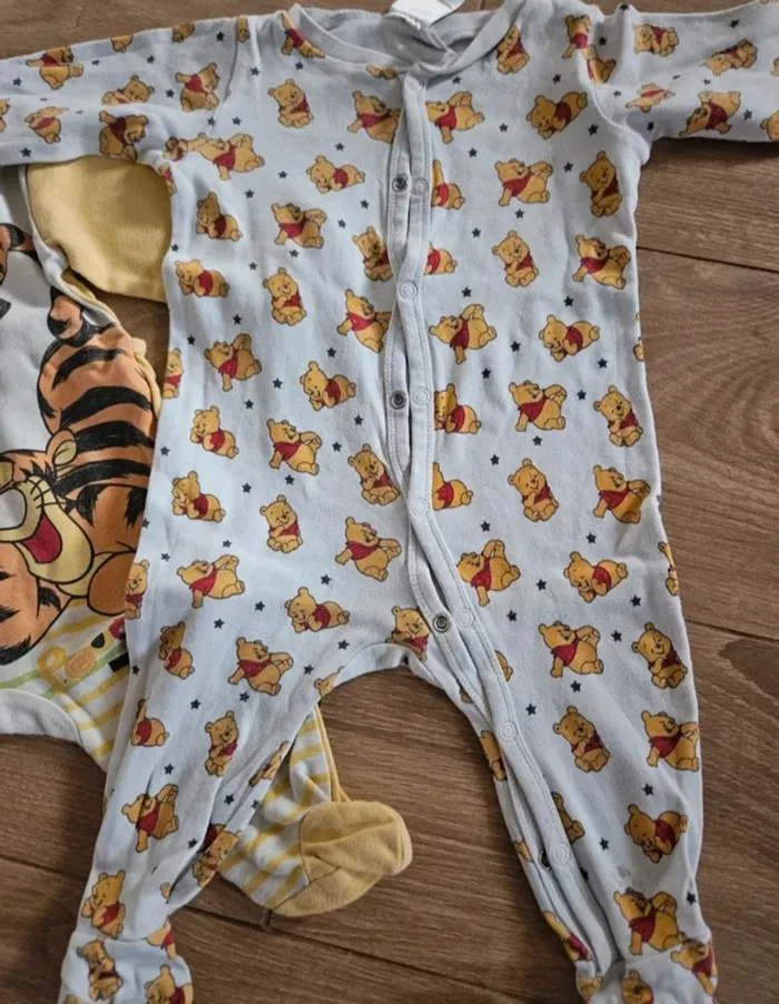 Lot pyjamas bebe  4-6 mois - photo numéro 6