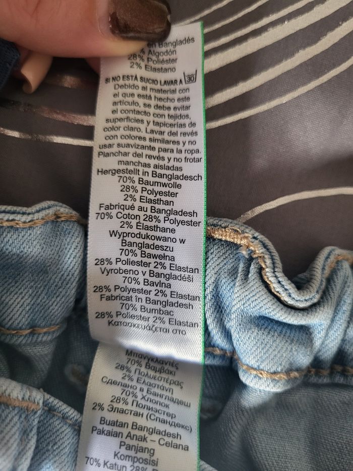 Jeans fille 8 ans - photo numéro 3