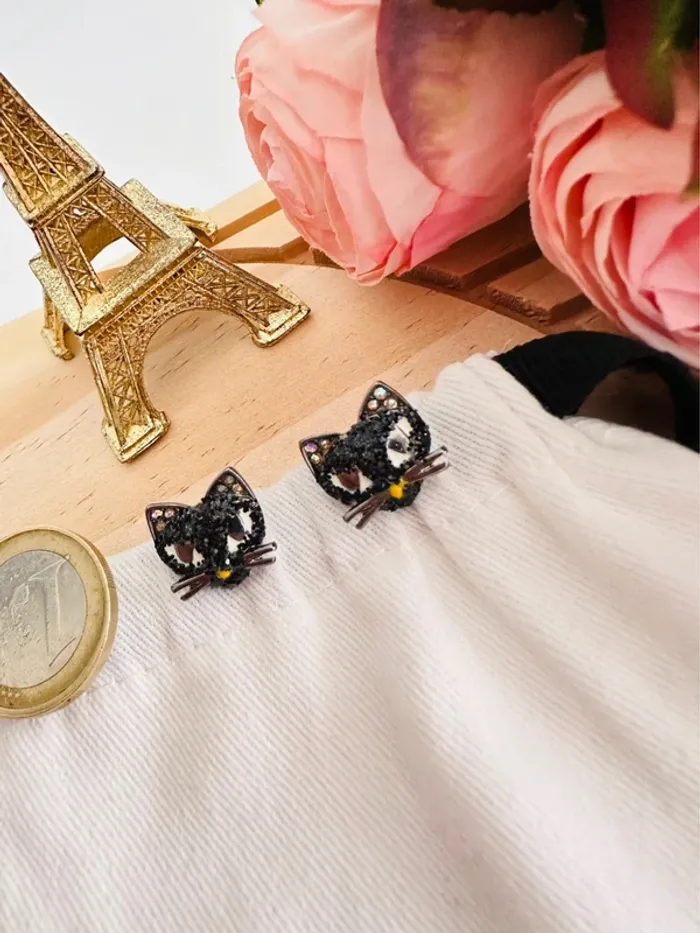 😺 Boucles d’oreilles Betsey Johnson – Chats noirs strassés - photo numéro 6