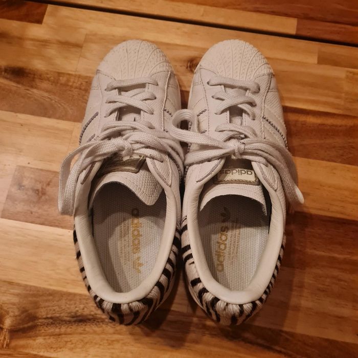 Superstar blanche zébrée 🦓 - photo numéro 7