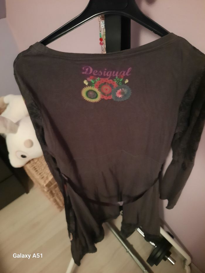 Robe desigual portée 1 fois - photo numéro 2