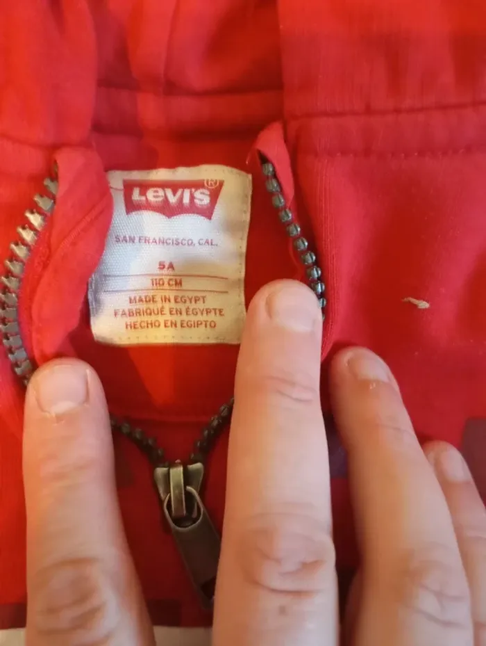 Sweat Levis - photo numéro 2