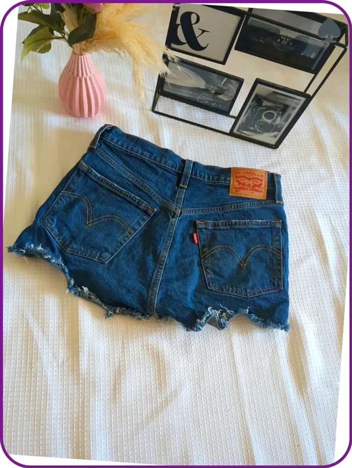 Magnifique short en jeans Levi's 501 - photo numéro 2