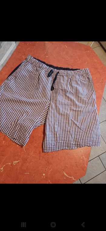 Bermuda homme taille 40