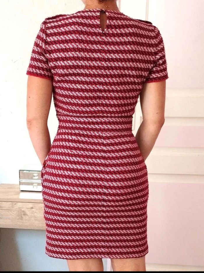 Robe  tweed  rouge  noire  Maje  34 Parfait  état - photo numéro 4