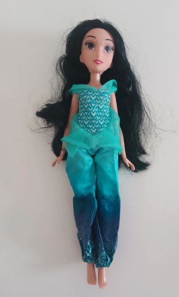 Poupée barbie Jasmine Disney