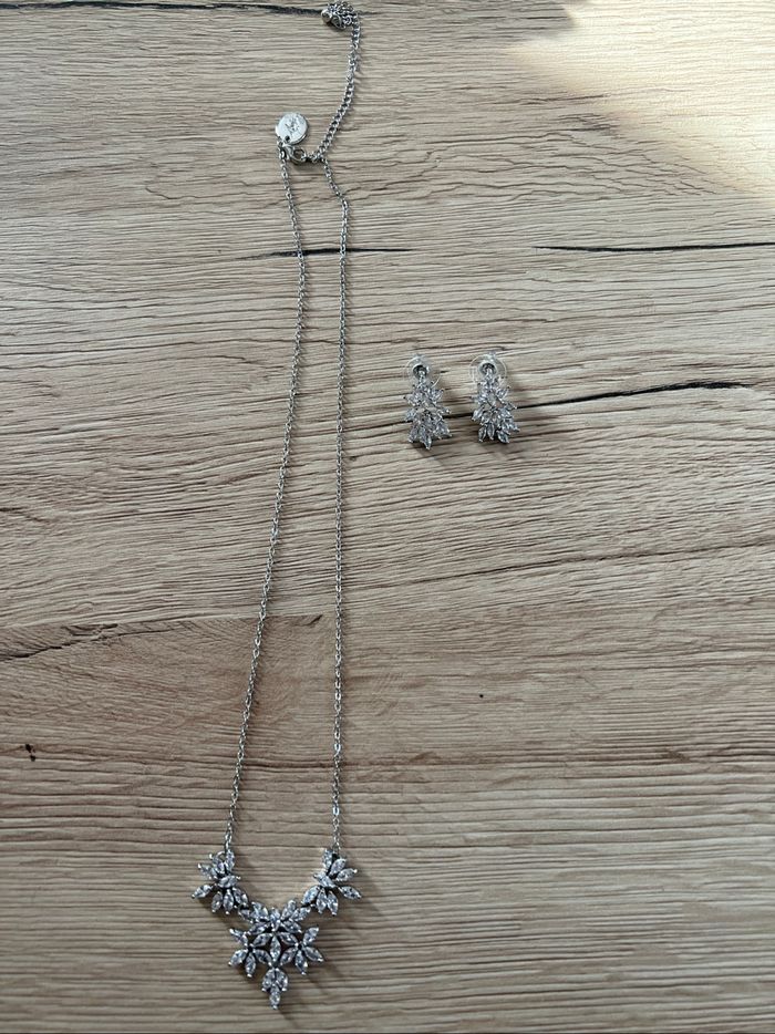 Boucle d’oreille et collier - photo numéro 6