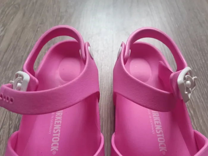 Birkenstock plastique 32 - photo numéro 3