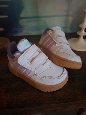 Adidas fille taille 21