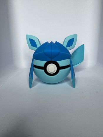 Pokeball Givrali