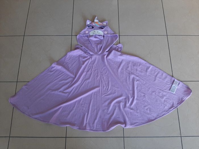 Pyjama 2 pièces + cape 9/10 ans - photo numéro 5
