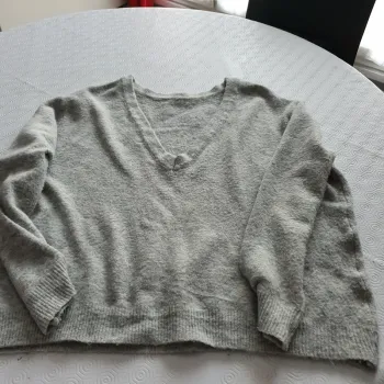 Pull gris
