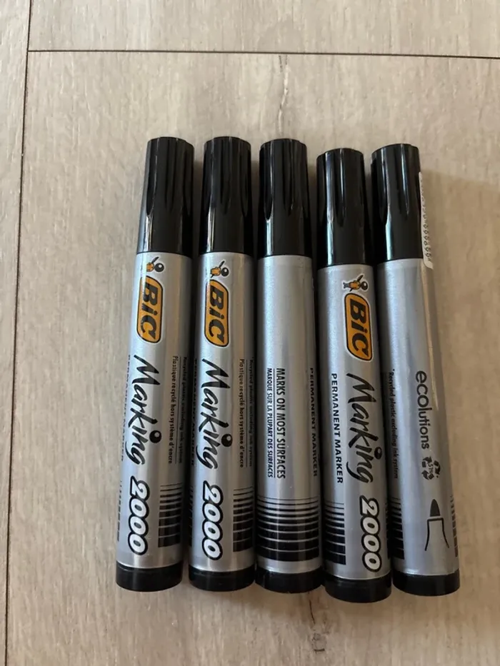 Market Bic noir - photo numéro 2