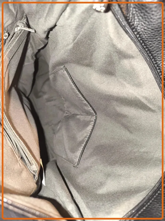 Sac à main (sac à dos) noir - photo numéro 7