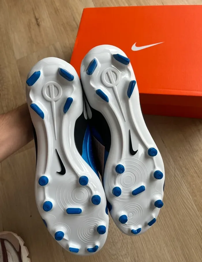Nike Legend 10 Academy FG / MG Spar White Taille 45 - photo numéro 4