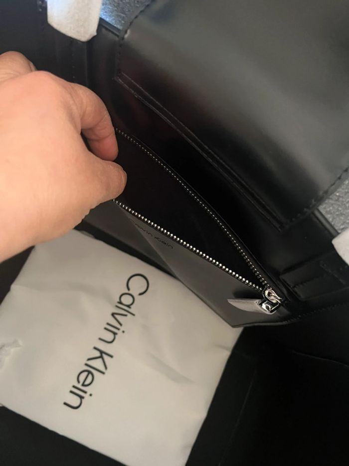 Sac à mains noir Calvin Klein - photo numéro 4