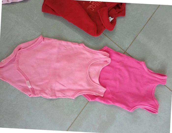 26 pièces 1 an fille - photo numéro 3