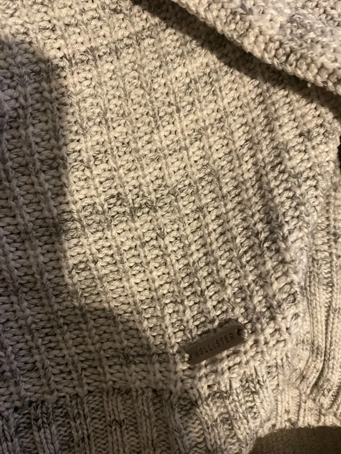 Pull hollister en très bon état gris - photo numéro 4