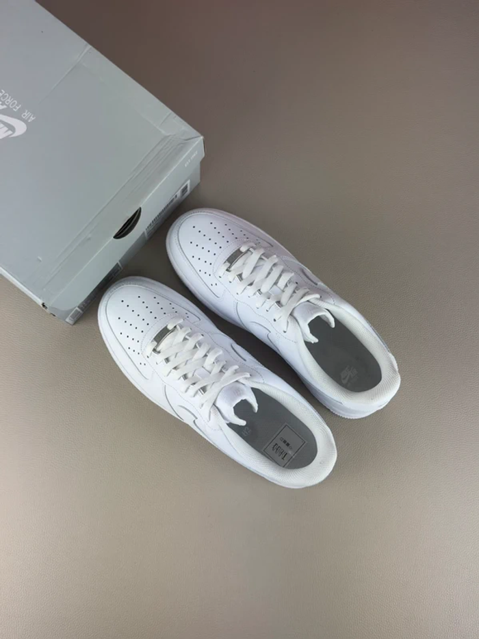 Nike Air Force 1 Low ’07 Blanche 36.5 - photo numéro 5