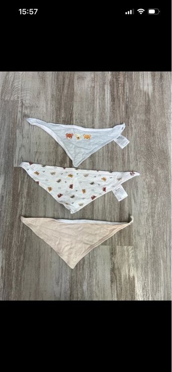Lot de 3 bavoirs 