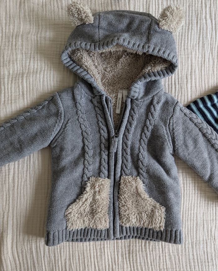 Lot de 4 gilets 9 mois - photo numéro 3