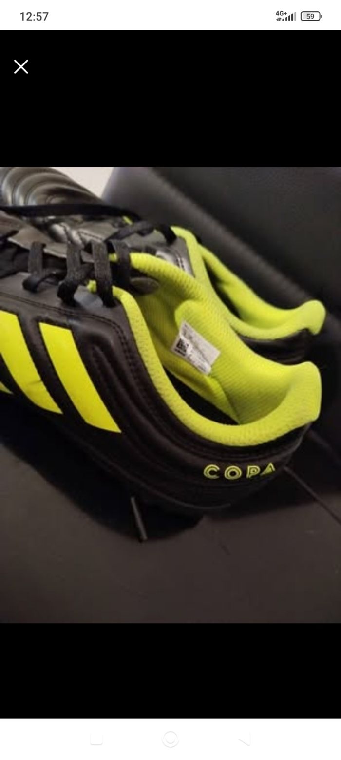 Crampons adidas - photo numéro 2