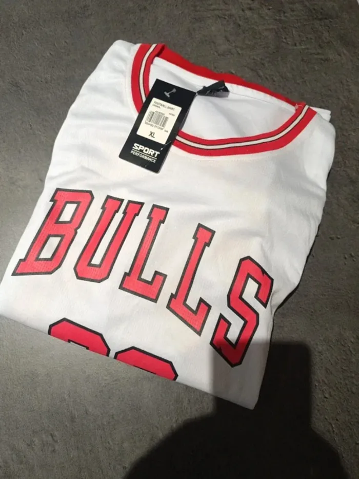 Tenue NBA Chicago Bulls Michael Jordan blanche. T.Xl - photo numéro 4
