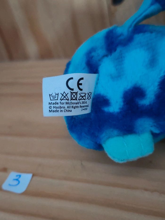 McDonald's 2014 peluche Furby waves - photo numéro 3