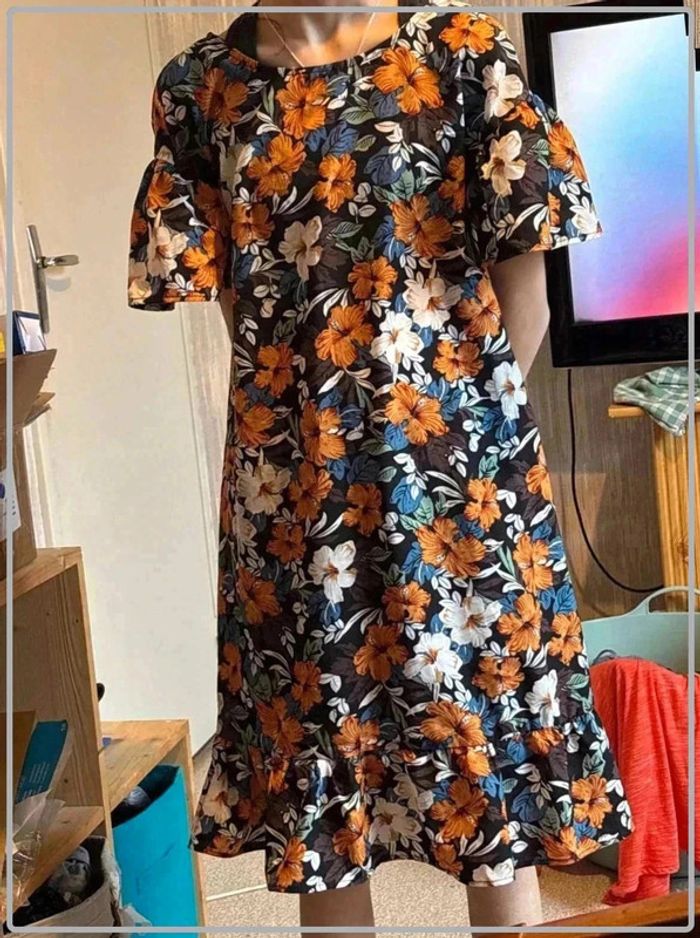 Robe fleurie shein  taille  s/36