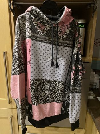 Suite à capuche femme