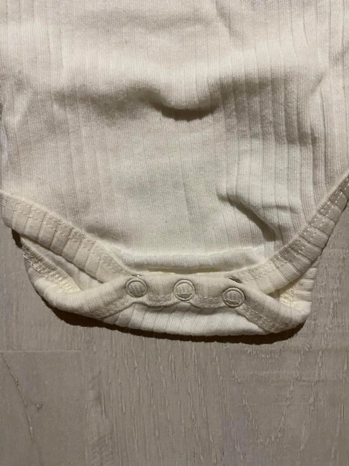 Lot de body Bebe manches courte taille 1 mois 50/56 - photo numéro 8