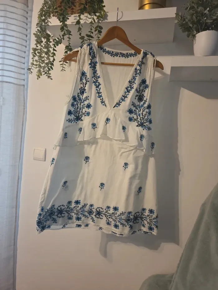 Robe zara broderie